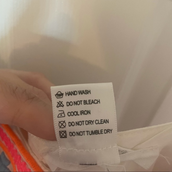 Gauzy Neon and White Dress - Picture 8 of 9